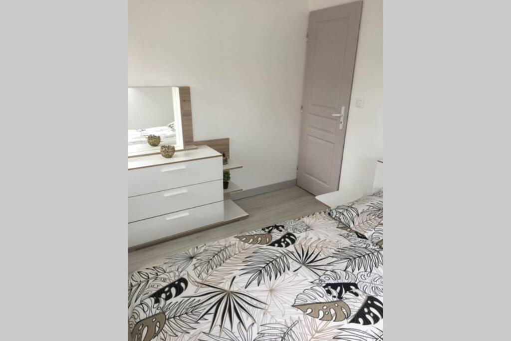 Apartment F2 Bis Proche De Toutes Commodites Chateau-Thierry